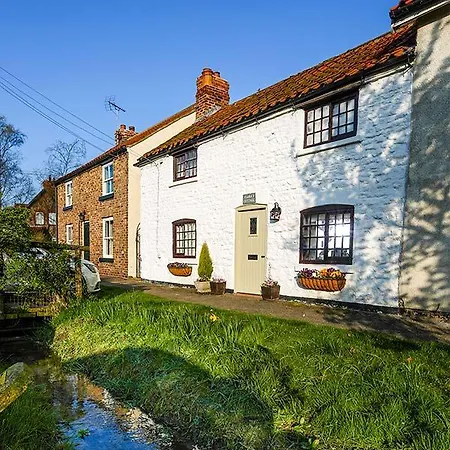 Clara's * West Lutton